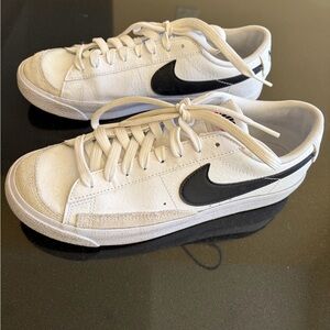 Nike Blazer Low Leather Sneakers – White/Black – Size 6.5Y (Fits Women’s ~8)